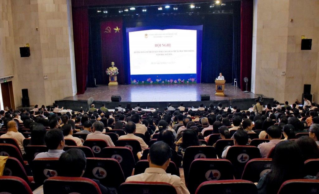 Toàn cảnh hội nghị