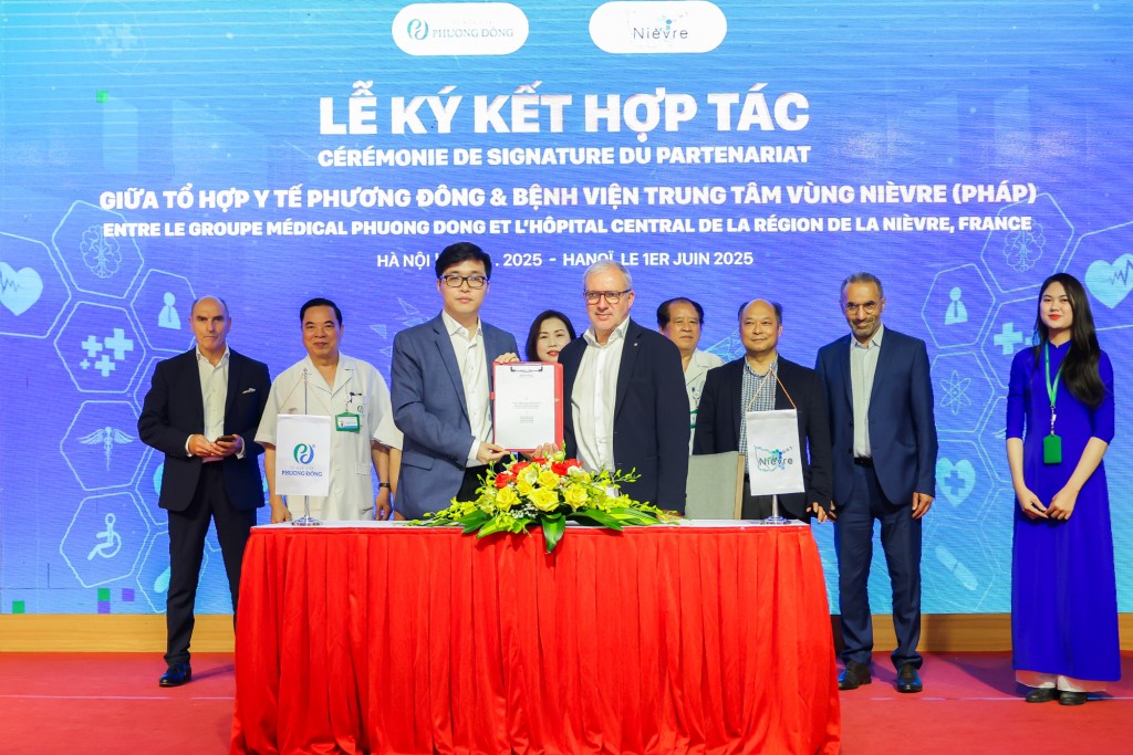 Lễ ký kết ghi dấu cột mốc hợp tác giữa Phương Đông và thành phố Nevers trong chuyển giao kỹ thuật và đào tạo y khoa
