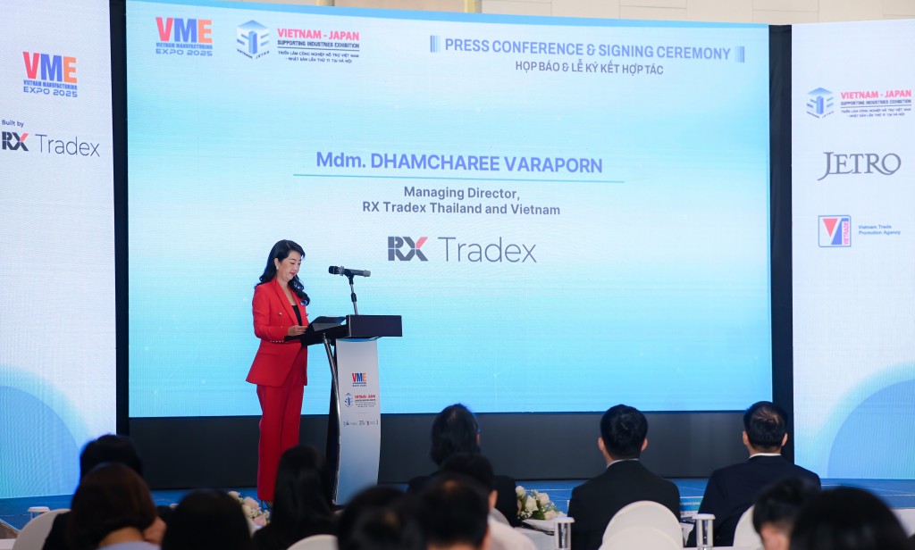 Bà Varaporn Dhamcharee. Tổng giám đốc RX Thái Lan và Việt Nam