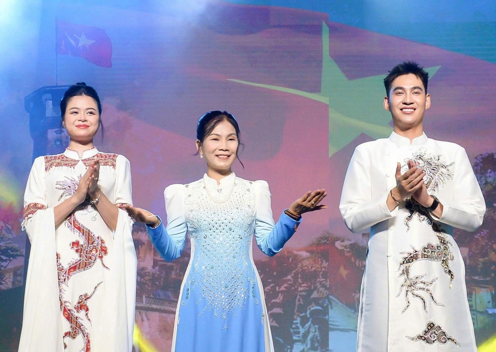 Hoa khôi nhan sắc 2022 Nguyễn Ngọc Hà Phương - nhà thiết kế, doanh nhân Đỗ Như Quỳnh và Á vương thần tượng Việt Nam Trịnh Phú Hùng