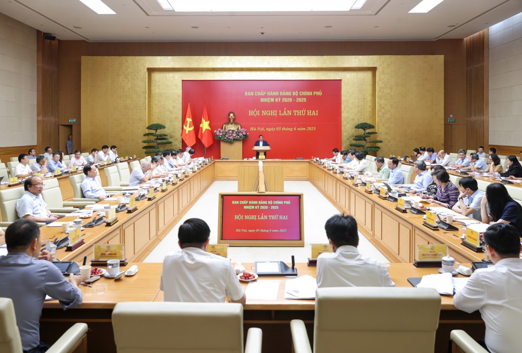 Hội nghị lần thứ hai Ban Chấp hành Đảng bộ Chính phủ nhiệm kỳ 2020-2025 - Ảnh: VGP/Nhật Bắc