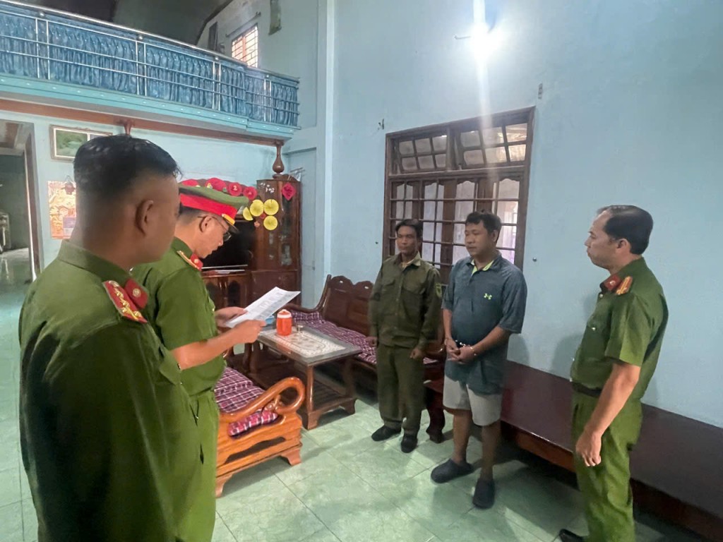 Phòng Cảnh sát hình sự Công an tỉnh Quảng Nam thi hành các quyết định đối với Nguyễn Công Thịnh