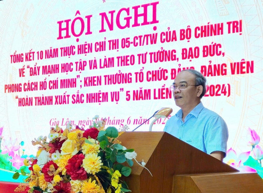 Huyện Gia Lâm: Tổng kết 10 năm thực hiện Chỉ thị số 05-CT/TƯ của Bộ Chính trị