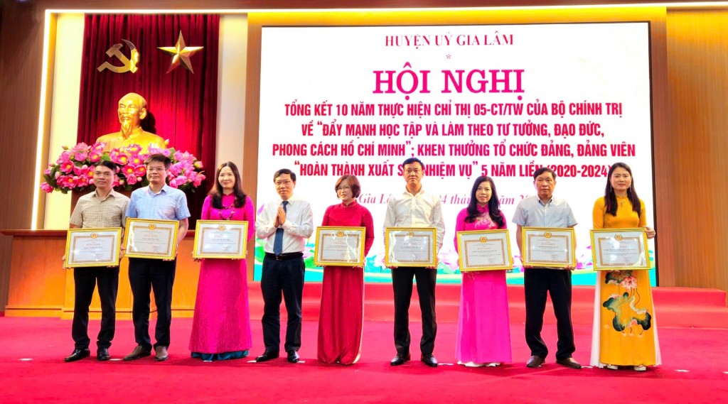 Huyện Gia Lâm: Tổng kết 10 năm thực hiện Chỉ thị số 05-CT/TƯ của Bộ Chính trị