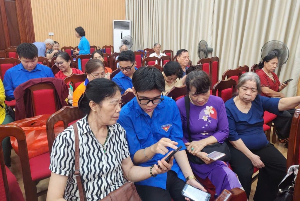Bình dân học vụ số: Trang bị kỹ năng số cho mọi người dân