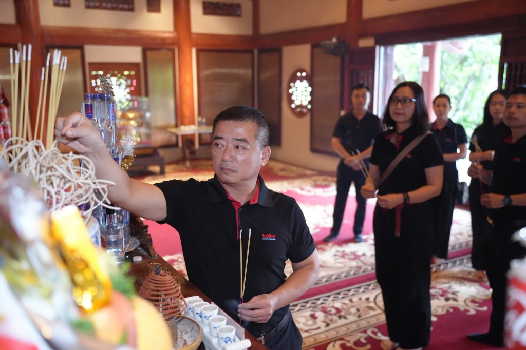 Hoạt động ý nghĩa của người làm báo Thủ đô tại địa đầu Tổ quốc