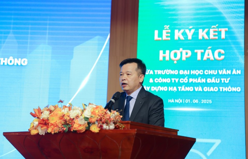 Intracom Group hợp tác toàn diện với Trường Đại học Chu Văn An