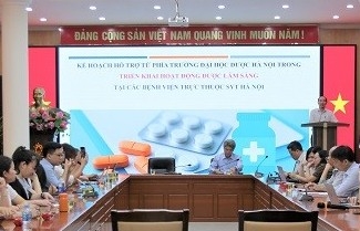 Tăng cường hợp tác trong triển khai hoạt động dược lâm sàng