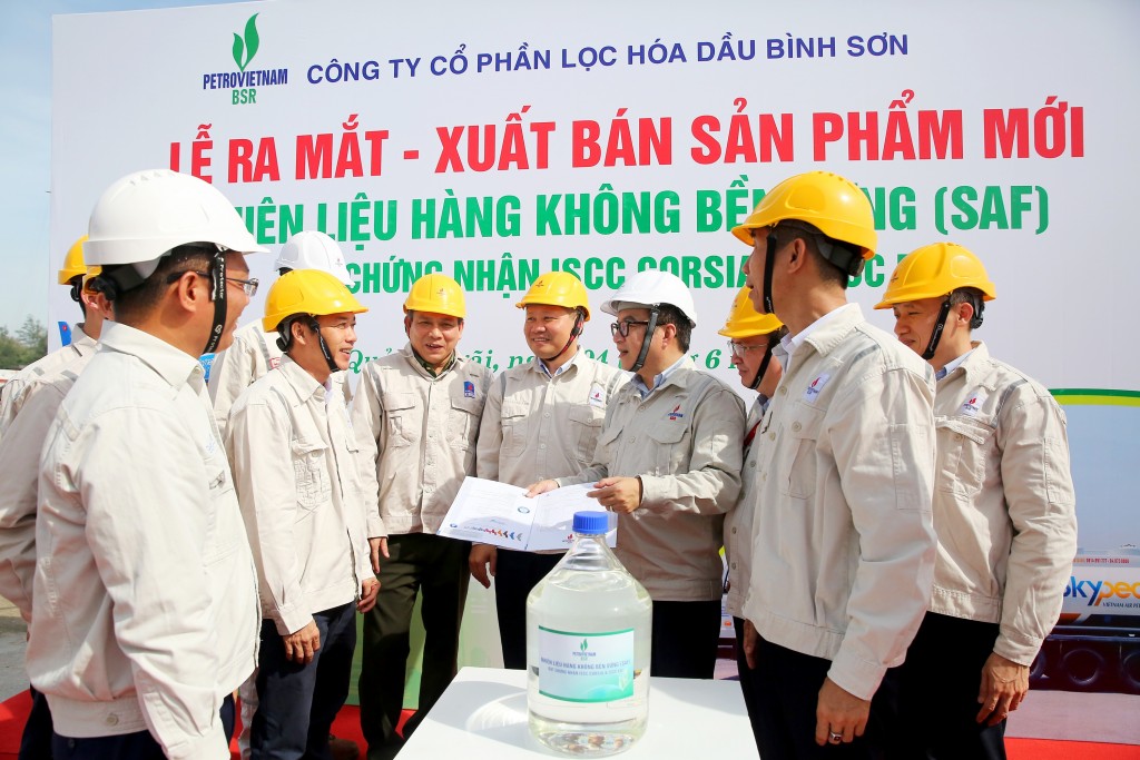 BSR xuất bán lô sản phẩm mới Nhiên liệu hàng không bền vững (SAF)