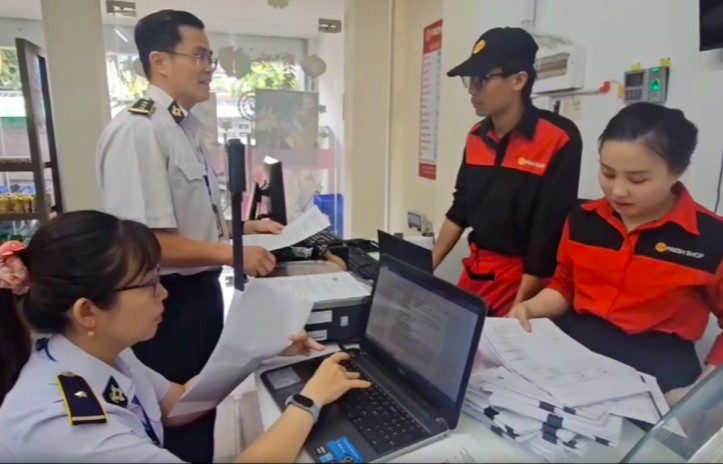 Bình Dương kiểm tra đột xuất hệ thống cửa hàng của C.P Việt Nam