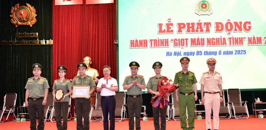 Lãnh đạo Công an thành phố Hà Nội