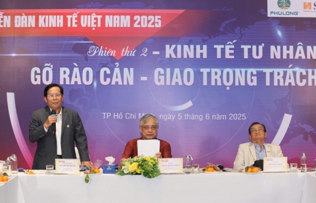 Gỡ rào cản, giao trọng trách cho kinh tế tư nhân phát triển