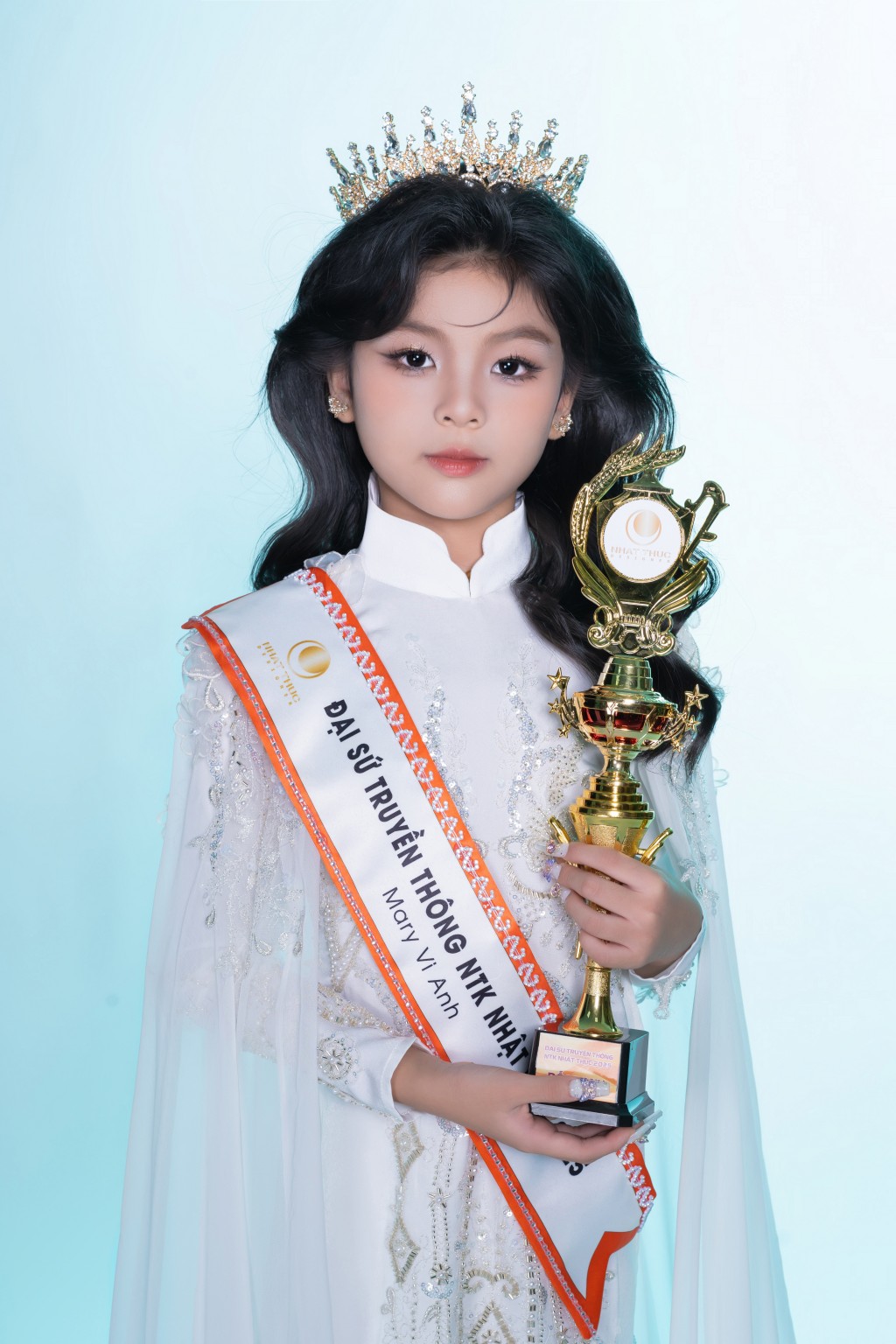 Mary Vi Anh trở thành đại sứ truyền thông của NTK Nhật Thực