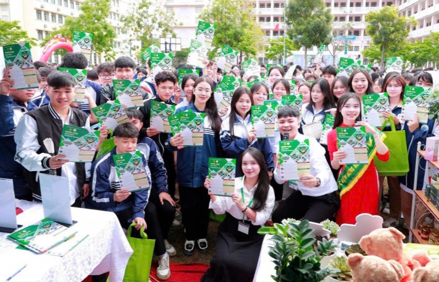 Vững vàng trong Top 5 cơ sở Nghiên cứu Khoa học hàng đầu Việt Nam