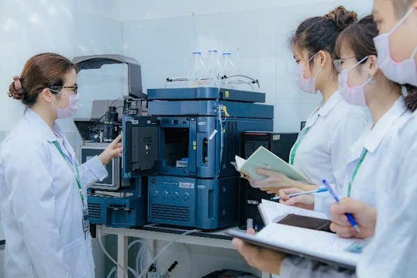 Cơ sở vật chất hiện đại cùng không gian rộng mở tạo điều kiện tối ưu cho sinh viên phát triển