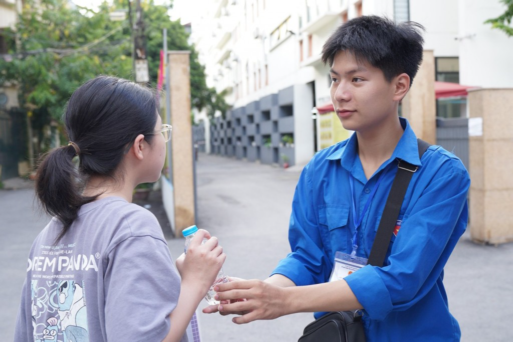 Các tình nguyện viên tại 201