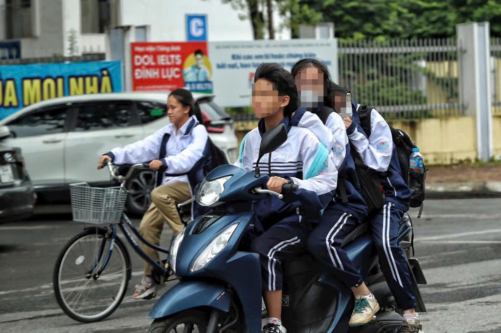 Bài 4: Gieo ý thức giao thông từ lớp học, tới cộng đồng