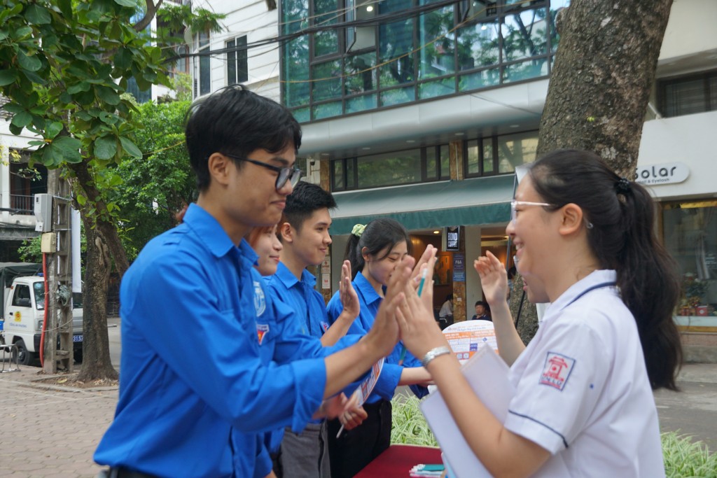 Tiếp lửa đội hình Tiếp sức mùa thi