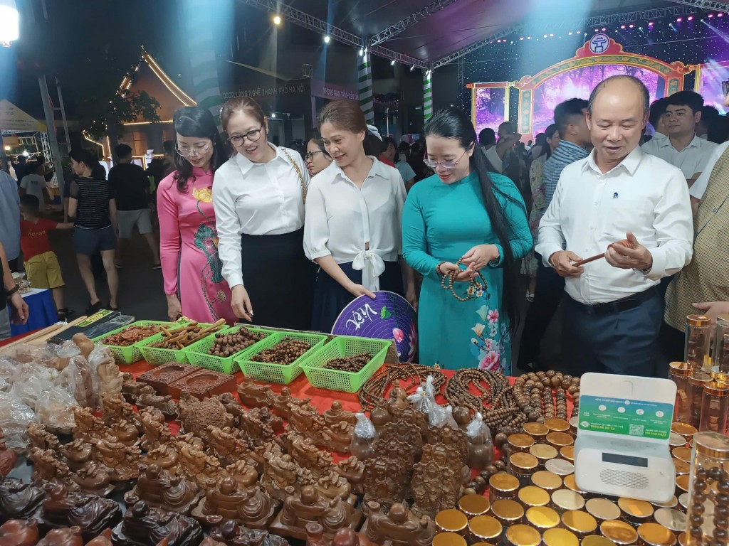 Giới thiệu sản phẩm OCOP gắn với văn hóa các tỉnh miền Trung và Tây Nguyên