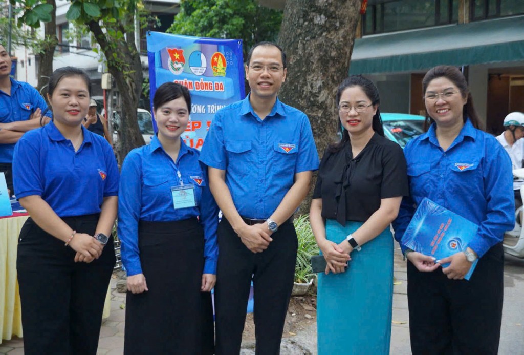 Tiếp lửa đội hình Tiếp sức mùa thi