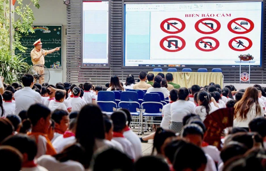 Nâng cao ý thức pháp luật – Bồi đắp bản lĩnh thanh thiếu niên