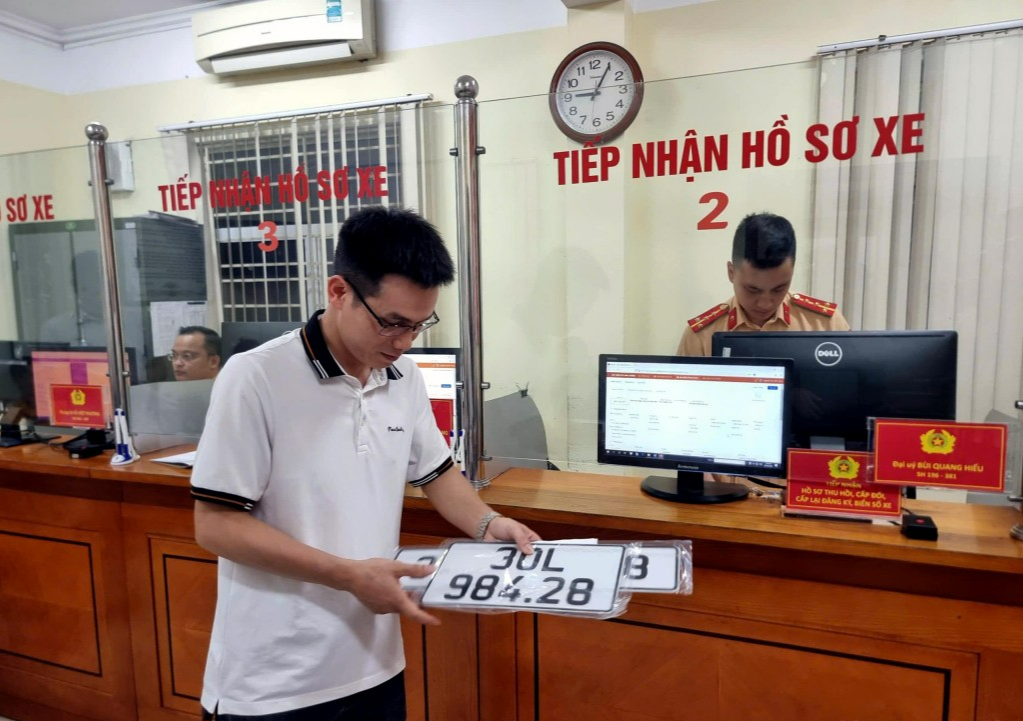 Chuyển đổi số trong đăng ký xe: Nhanh chóng, minh bạch và thuận tiện
