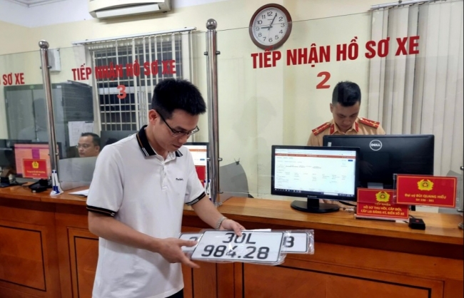 Chuyển đổi số trong đăng ký xe: Nhanh chóng, minh bạch và thuận tiện