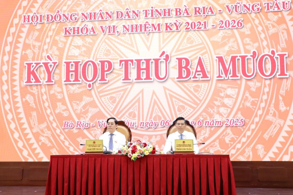 Thông qua nhiều nội dung quan trọng thúc đẩy kinh tế - xã hội