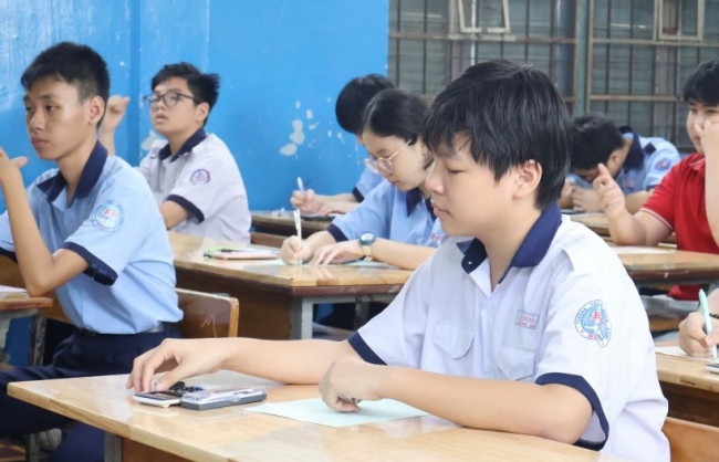 Trường Phổ thông Năng khiếu công bố điểm chuẩn thi lớp 10