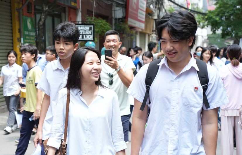 Gần 103.000 sĩ tử Hà Nội vượt “ải” cuối kỳ thi vào lớp 10