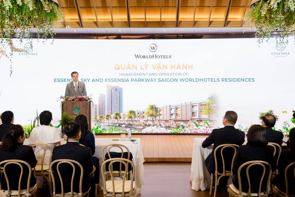 Đại diện Tập đoàn BWH® Hotels – Chủ sở hữu thương hiệu WorldHotels™, ông Cyrill Czerwonka – Tổng Giám đốc Điều hành & Phát triển Kinh doanh - Khu vực Châu Á Thái Bình Dương phát biểu 