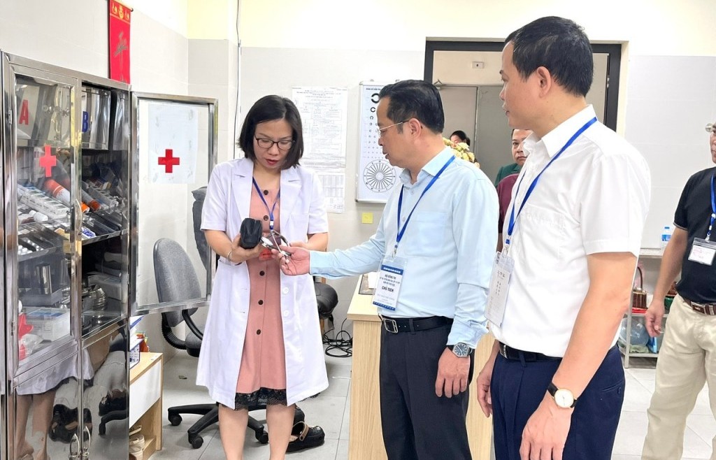 Quan tâm sức khoẻ thí sinh trong buổi cuối kỳ thi vào lớp 10