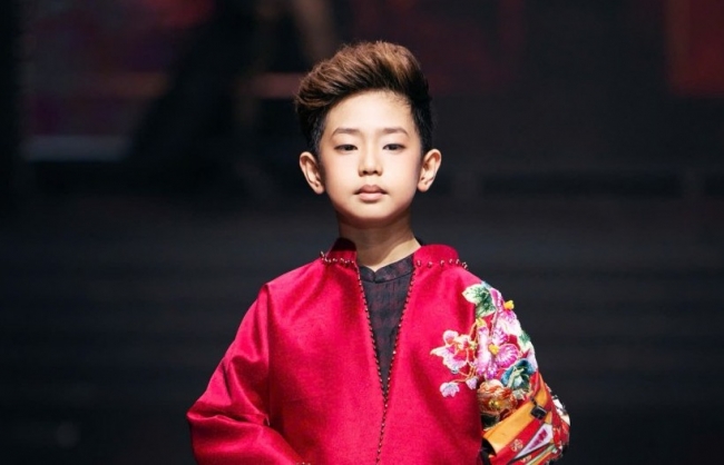 Bùi Khâu Minh Triết tạo ấn tượng mạnh trong show của Cao Minh Tiến