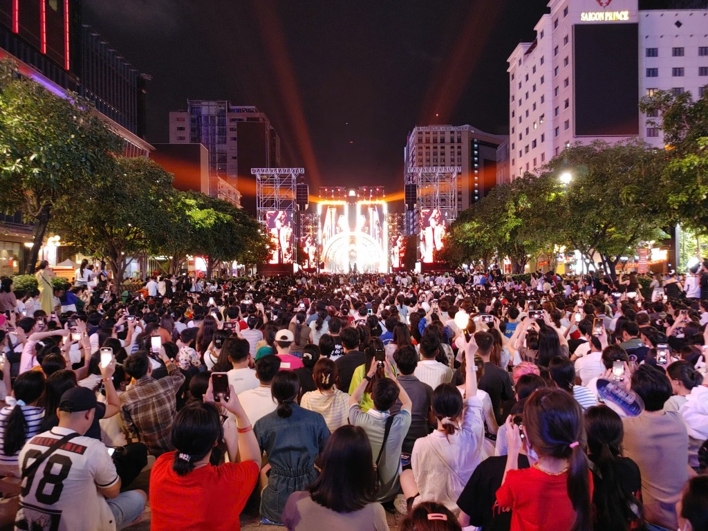 Hùng tráng gala âm nhạc “Vinh quang Công an Nhân dân Việt Nam”