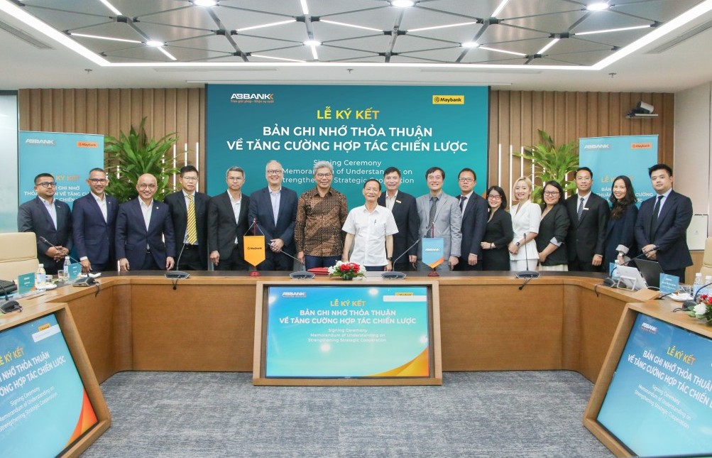 Thay đổi người đại diện phần vốn góp của Maybank tại ABBANK