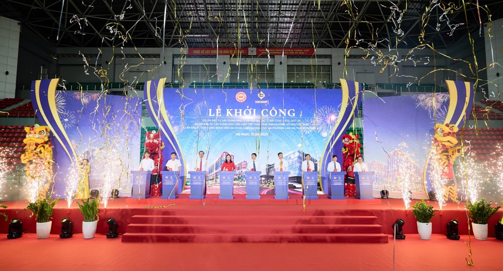 Nghi thức bấm nút khởi công cụm 3 dự án tại Hà Nam