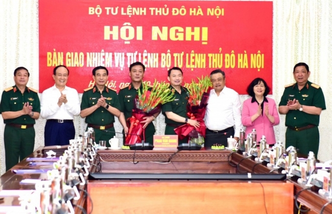 Thiếu tướng Đào Văn Nhận giữ chức Tư lệnh Bộ Tư lệnh Thủ đô
