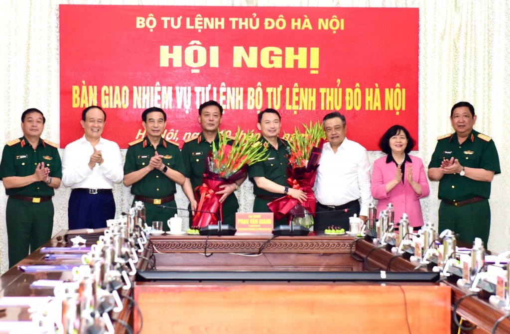 Thiếu tướng Đào Văn Nhận giữ chức Tư lệnh Bộ Tư lệnh Thủ đô