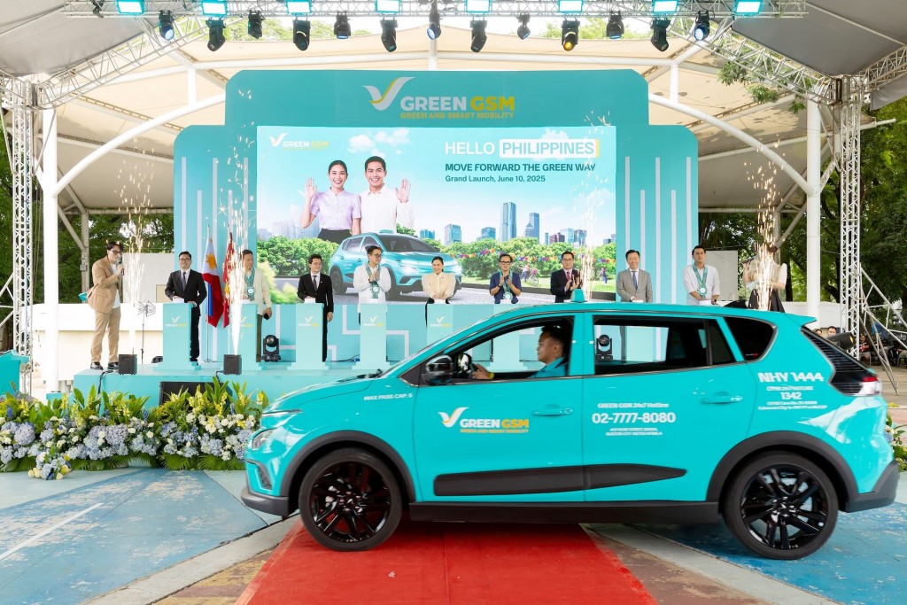 Toàn bộ đội xe của Green GSM sử dụng dòng ô tô điện VinFast Nerio Green hiện đại, vận hành êm ái và thân thiện với môi trường.