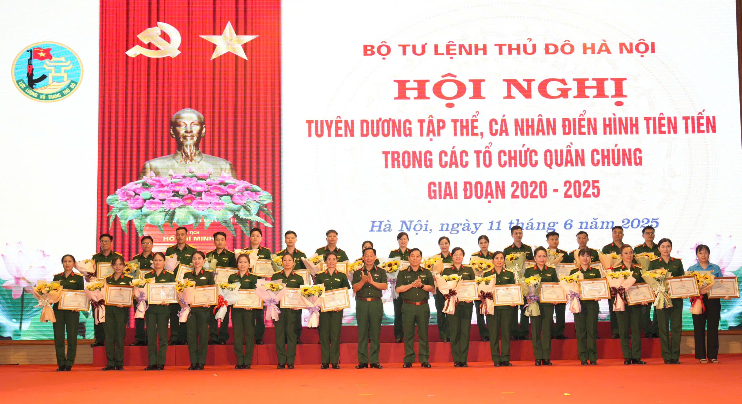 Tuyên dương 30 điển hình tiên tiến trong các tổ chức quần chúng