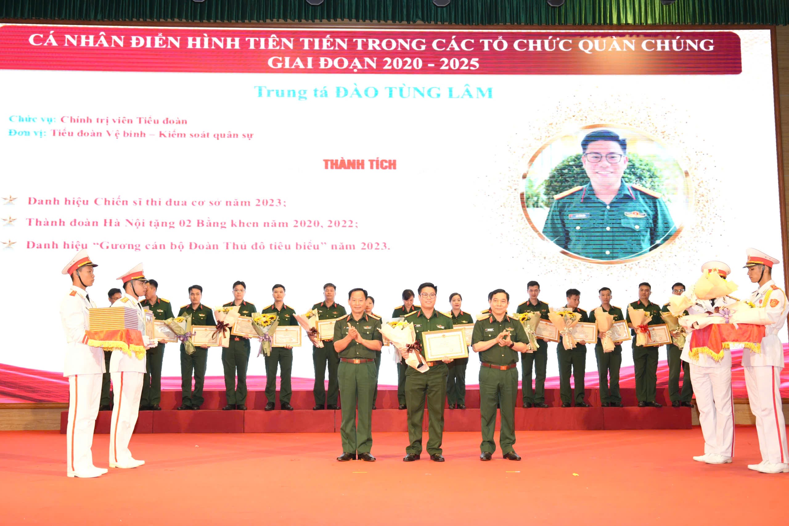 Tuyên dương 30 điển hình tiên tiến trong các tổ chức quần chúng