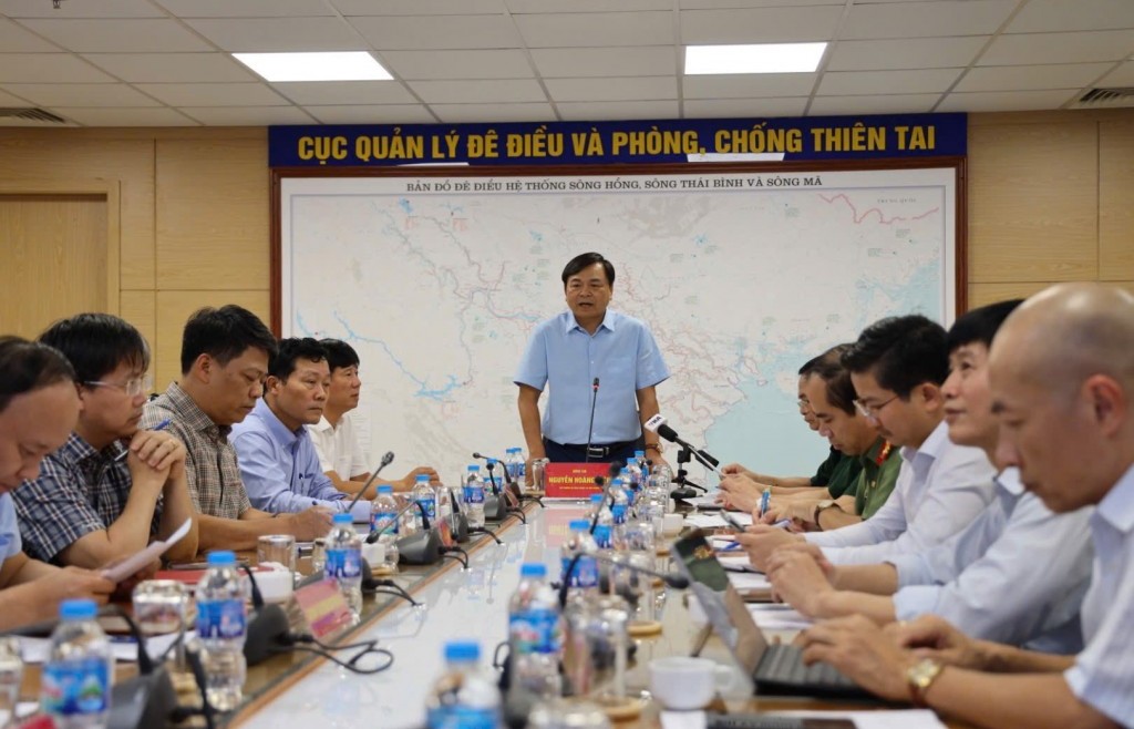 Theo dõi chặt chẽ diễn biến của cơn bão số 1 WUTIP