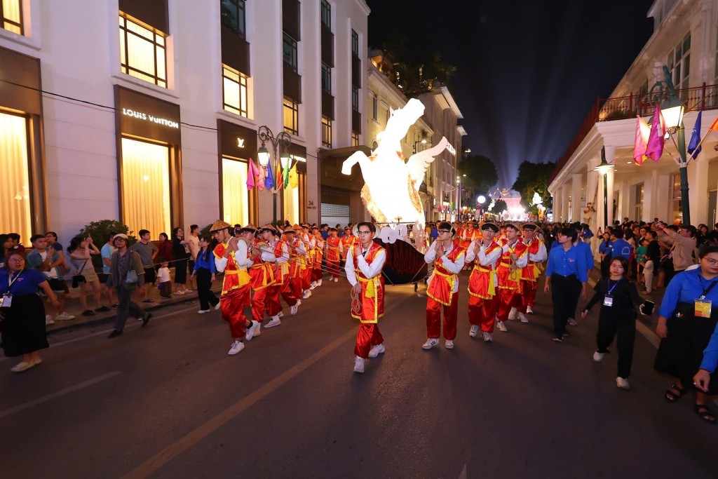 Lễ hội Thiết kế sáng tạo Hà Nội 2024 tạo thành sự kiện hấp dẫn một phần nhờ báo chí truyền thông lan tỏa mạnh mẽ