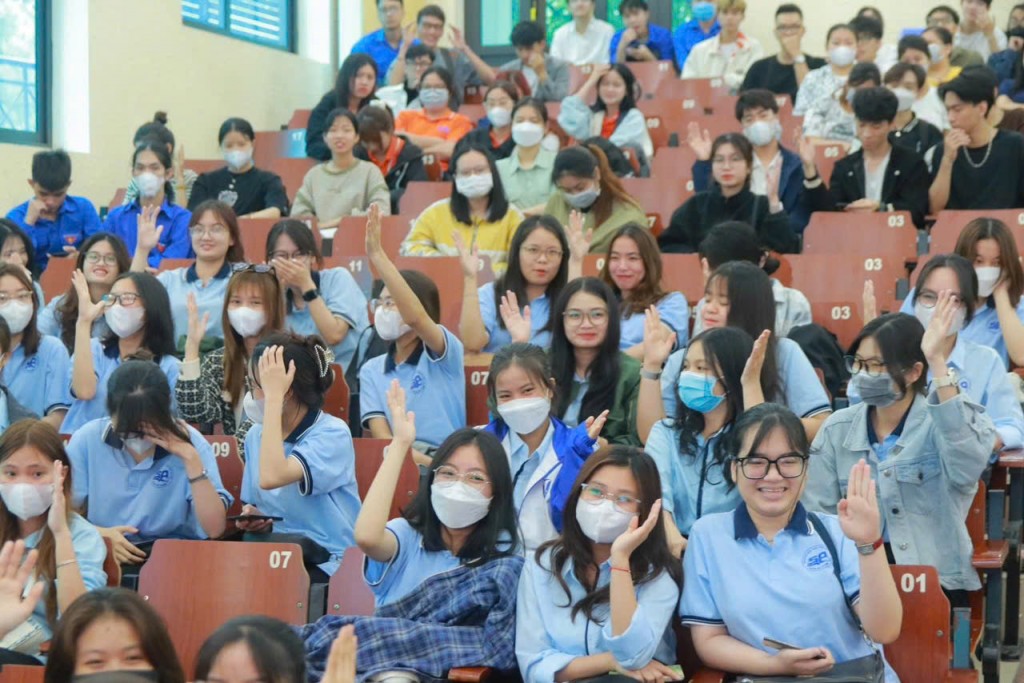 Thúc đẩy tinh thần khởi nghiệp: Nền tảng vững chắc từ trường Đại học Thủ đô Hà Nội