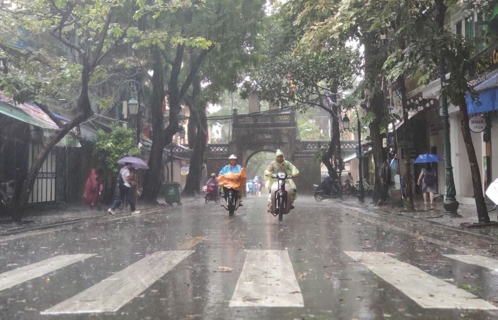 Hà Nội có mưa, Trung Bộ mưa rất to