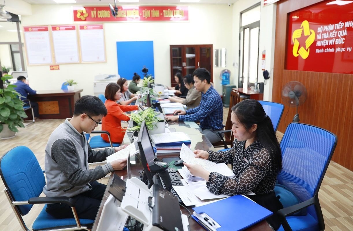 Sở Nội vụ báo cáo tiến độ triển khai sắp xếp đơn vị hành chính trước 8h thứ Năm hằng tuần. Ảnh minh hoạ