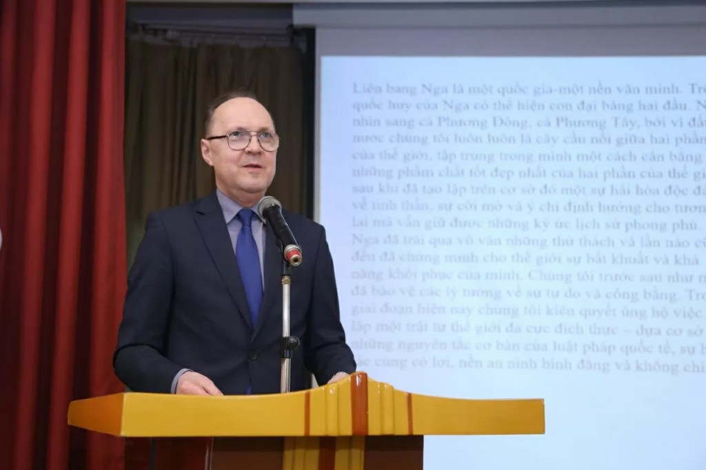 Đại sứ Liên bang Nga tại Việt Nam Gennady Stepanovich Bezdetko (Ảnh: Thành Long)