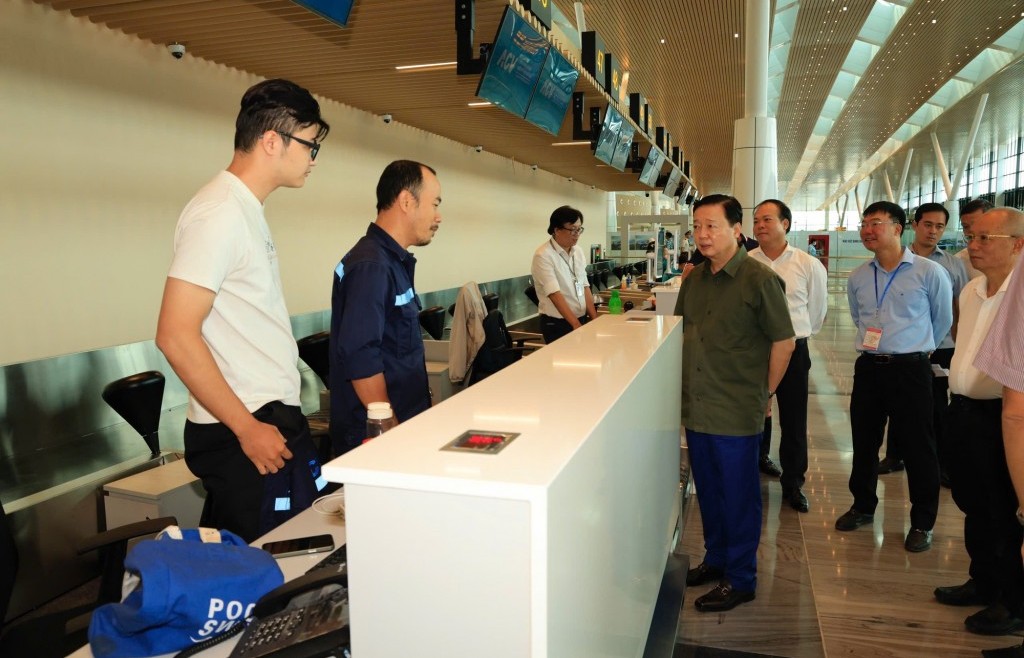 Phó Thủ tướng yêu cầu xử lý dứt điểm các sự cố kỹ thuật phát sinh một cách bài bản, kỹ lưỡng