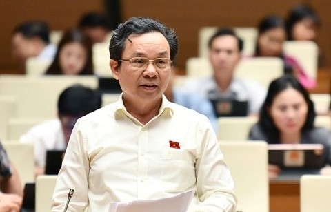 Băn khoăn việc xây dựng hai Trung tâm Tài chính Quốc tế cùng lúc