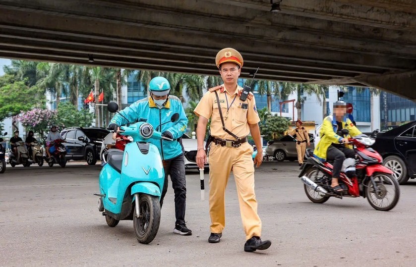 Tăng cường xử lý vi phạm giao thông đối với lái xe công nghệ